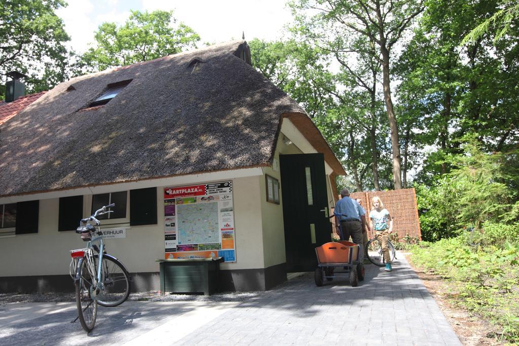 فندق Rouveenفي  Natuurpark De Witte Bergen الغرفة الصورة